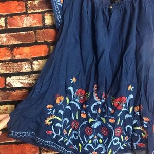5 FOR $20 // beautiful blue floral top